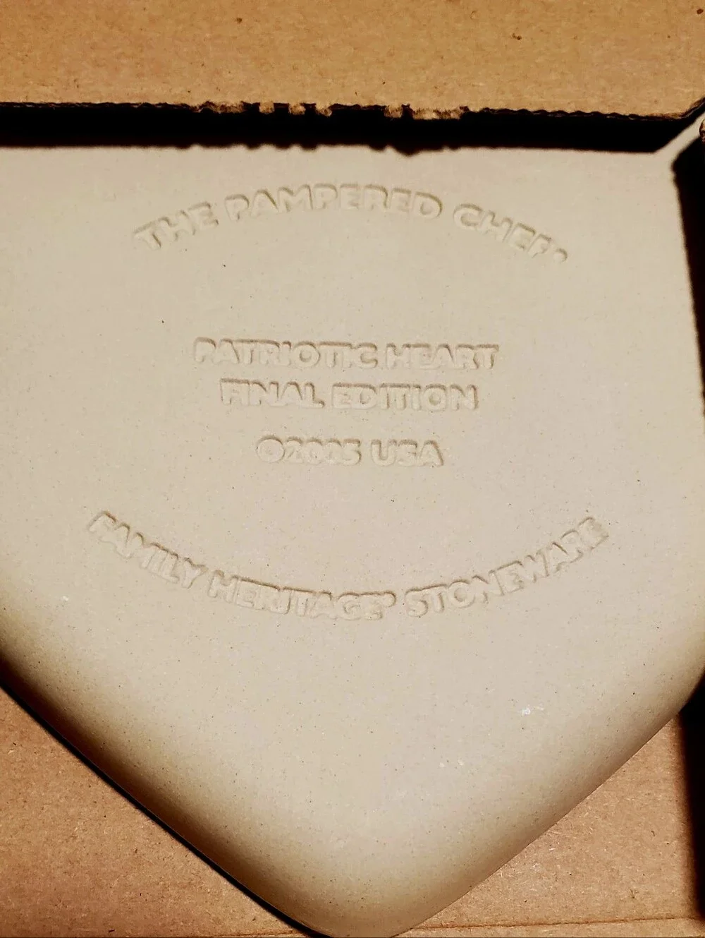 Pampered Chef Patriotic Heart Stoneware Mold. Made In USA